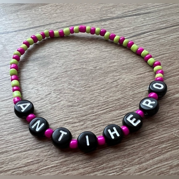 Taylor Swift Eras Tour Friendship Bracelet - Picture 4 of 4